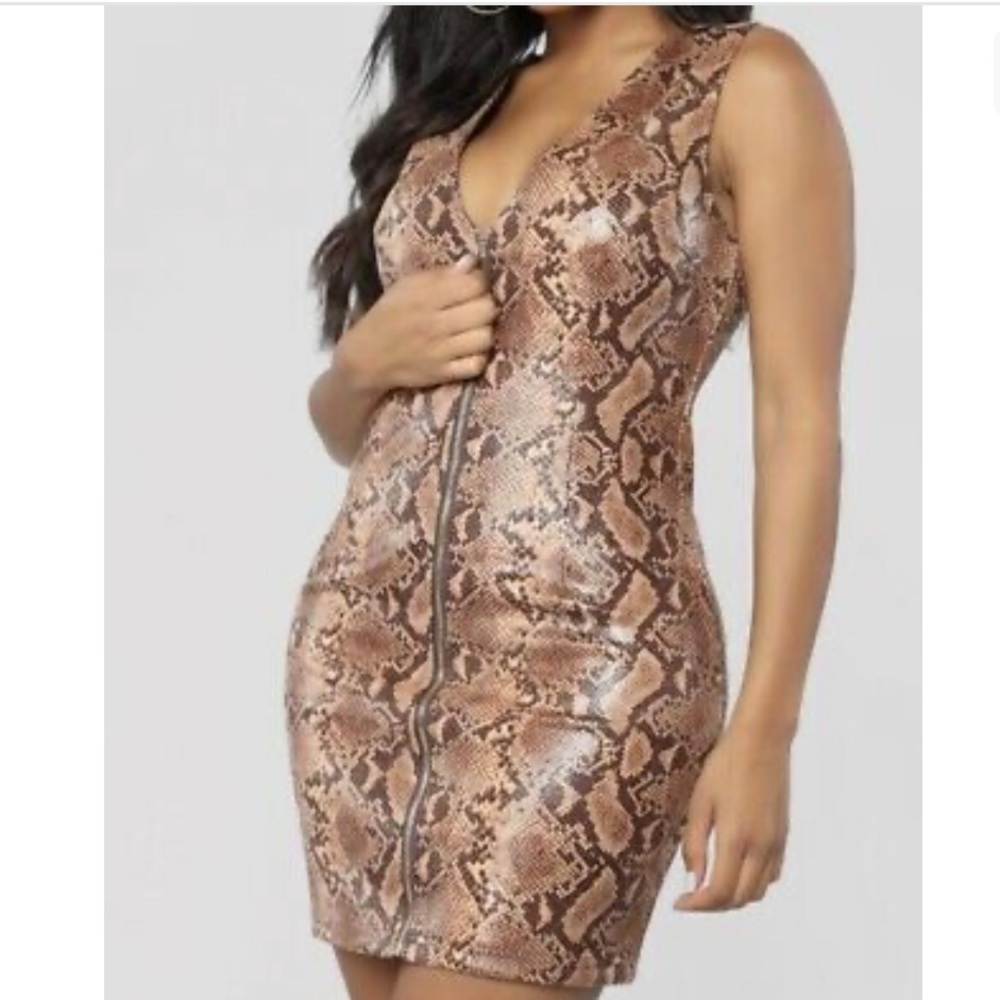 New mini zip up dress